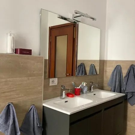 ホームステイ Stanza Privata M1 Sg A 15 Min Dal Duomo
